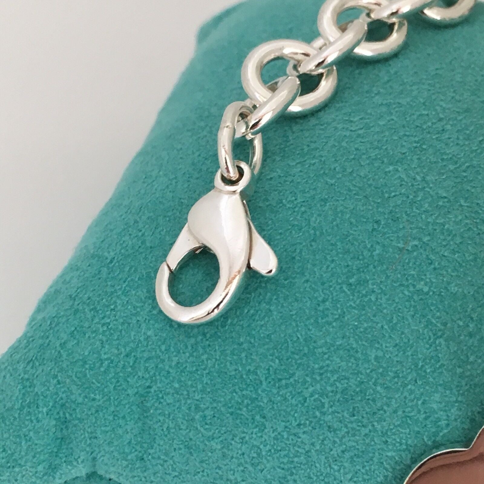 18" Tiffany & Co Sterling Silver Engravable Blank Heart Tag Necklace