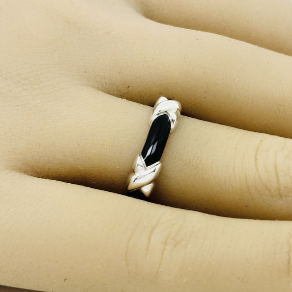 Size 7 Tiffany Signature X Kiss Ring in Black Enamel and Sterling Silver