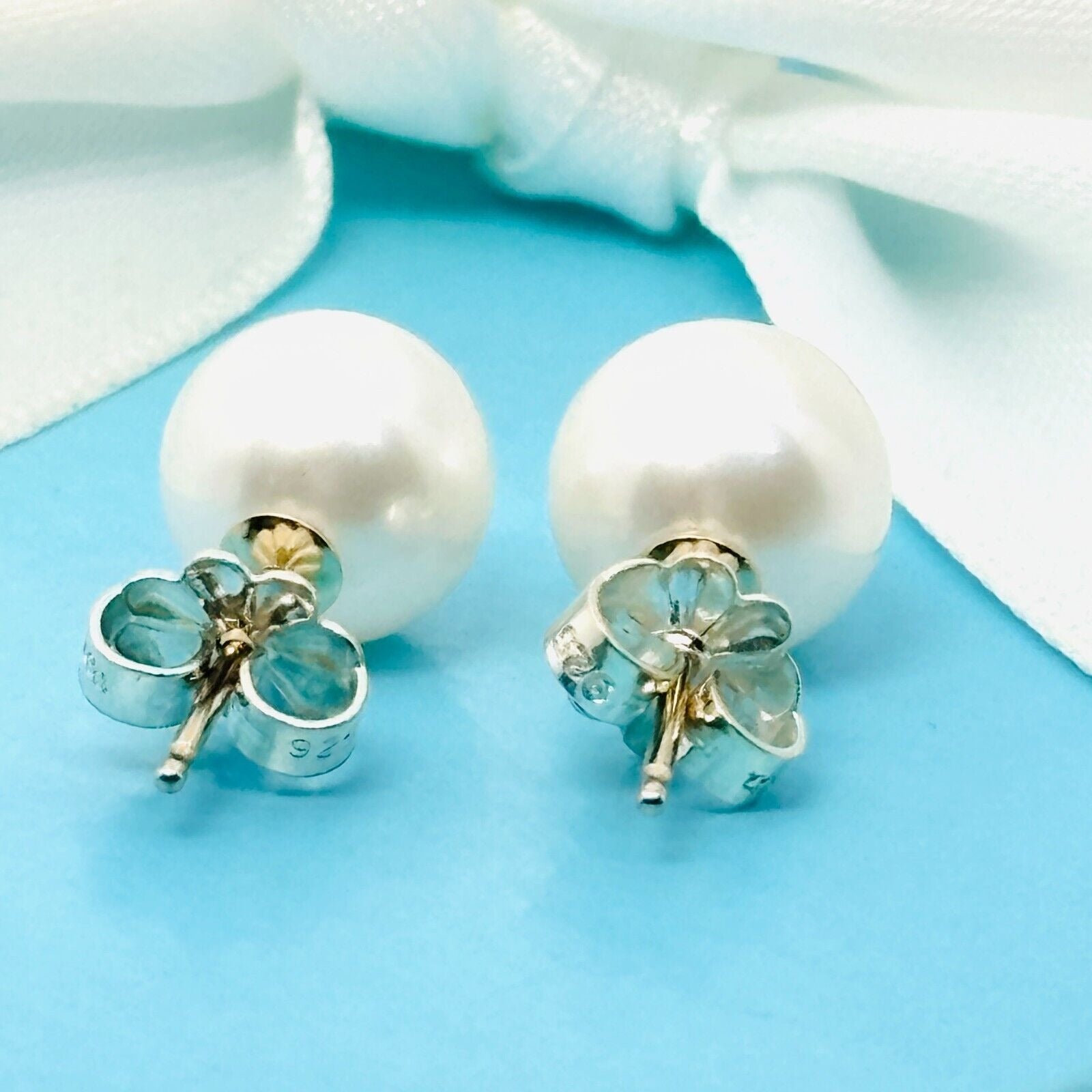Tiffany & CO Ziegfeld 8.5 mm Pearl Bead Stud Earrings
