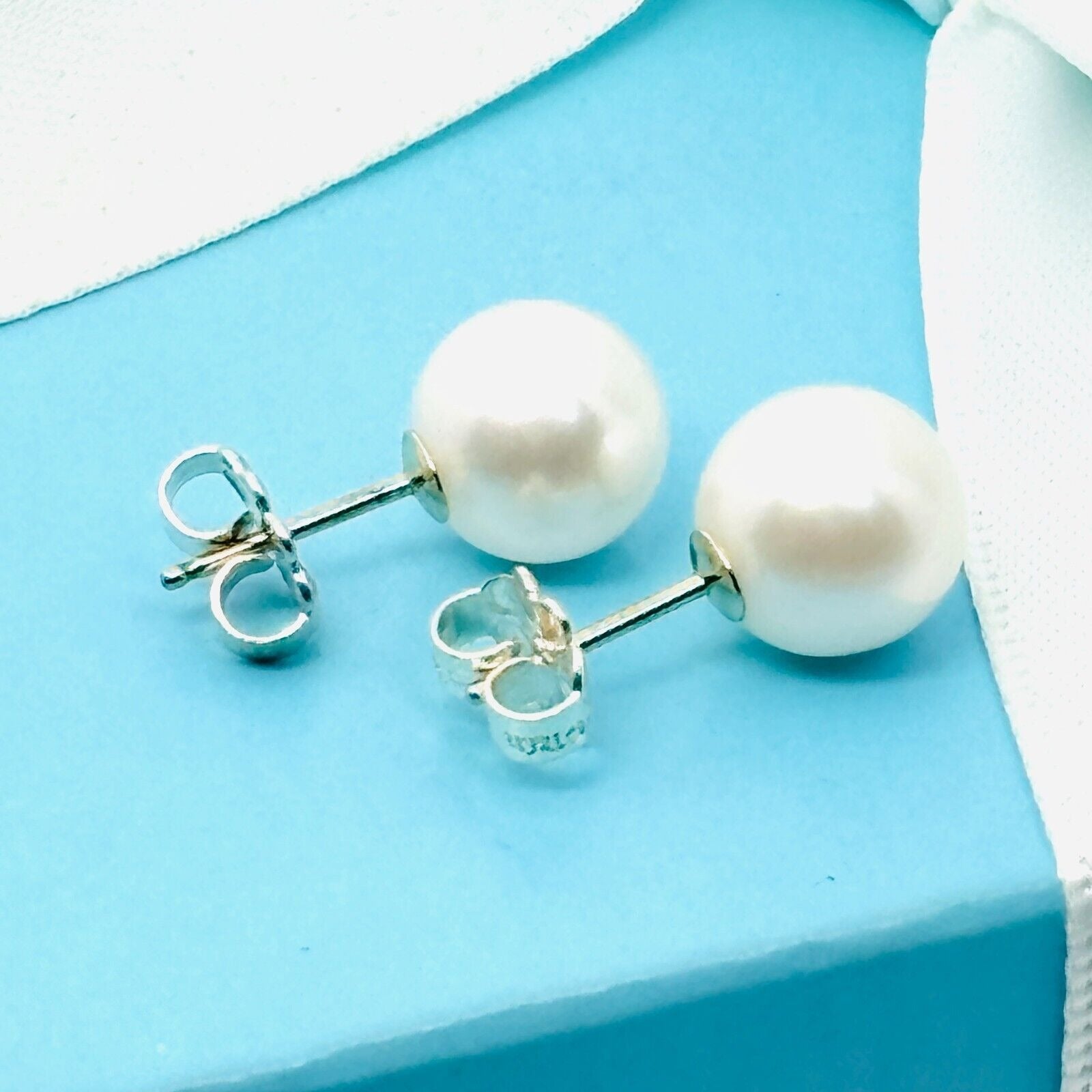 Tiffany & CO Ziegfeld 8.5 mm Pearl Bead Stud Earrings