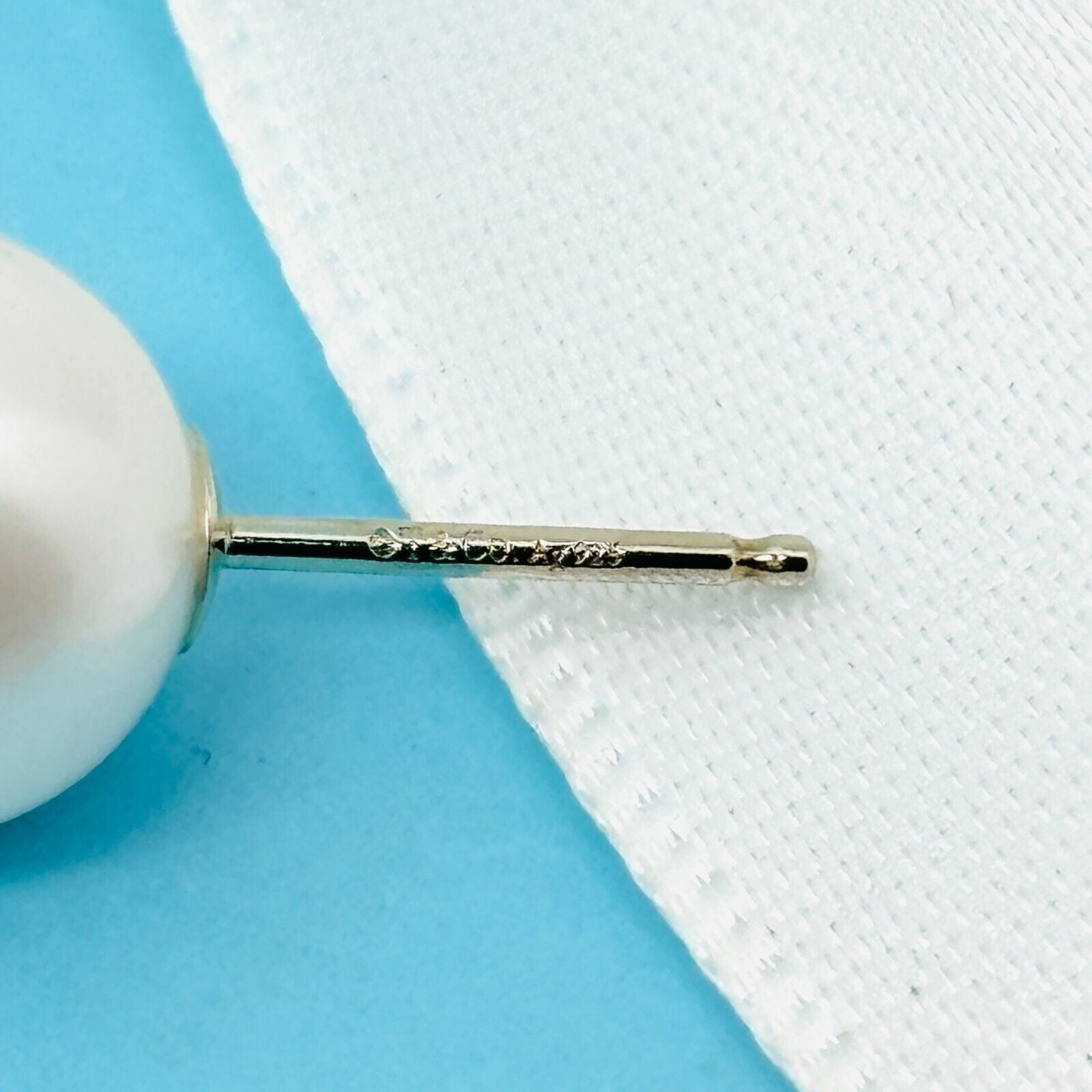 Tiffany & CO Ziegfeld 8.5 mm Pearl Bead Stud Earrings