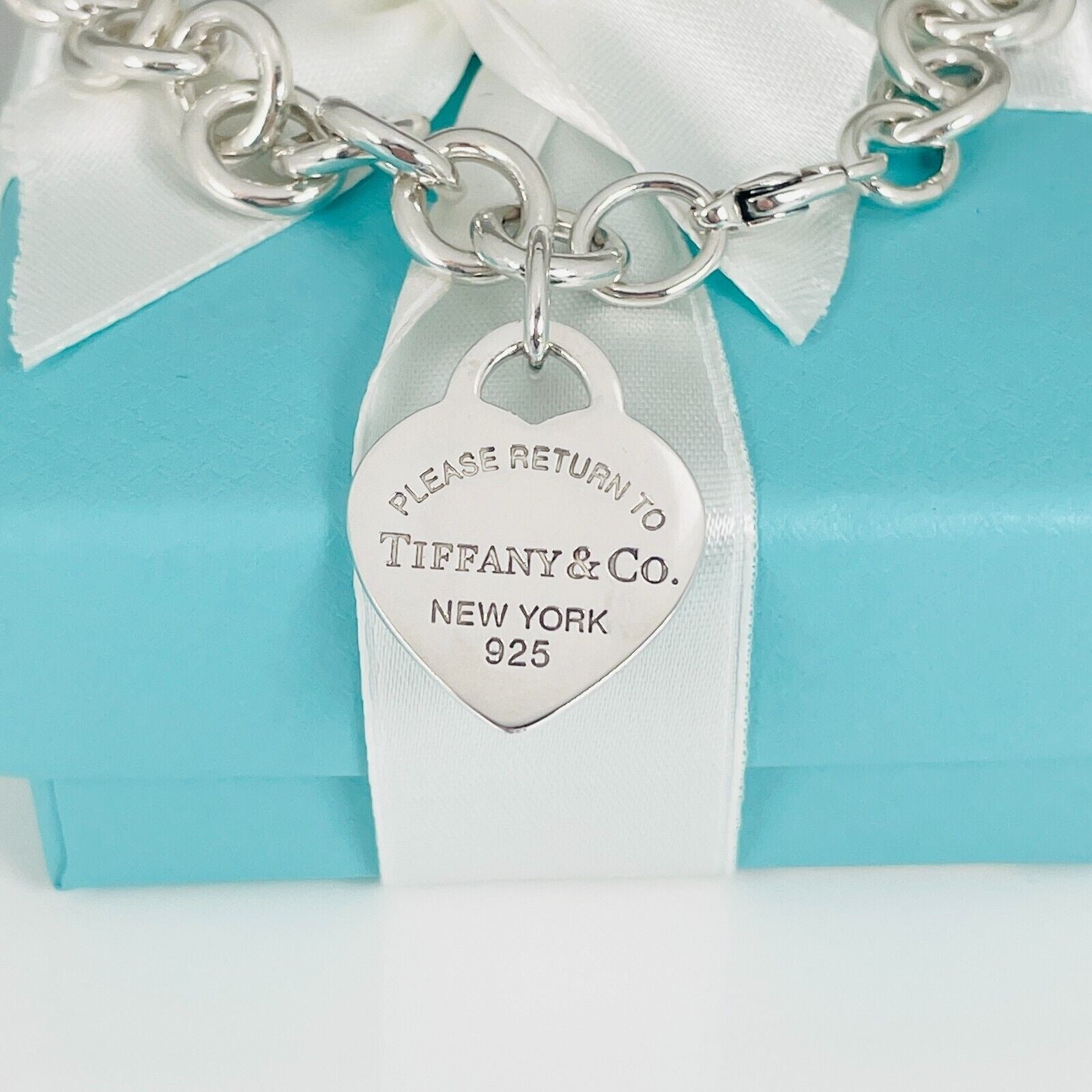 Large 8.5" Return to Tiffany Blue Enamel Heart Tag Charm Bracelet in Silver