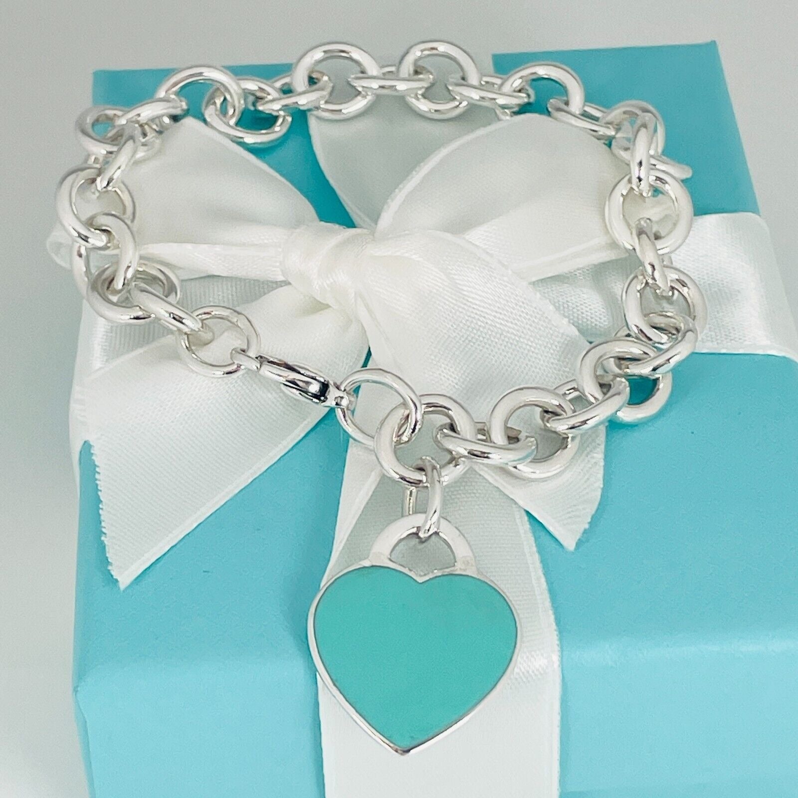 Large 8.5" Return to Tiffany Blue Enamel Heart Tag Charm Bracelet in Silver
