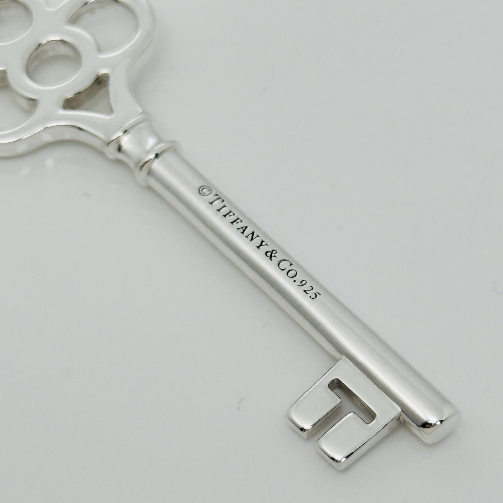 RARE Tiffany & Co Quatrefoil 4 Leaf Key Pendant in Sterling Silver Size Large