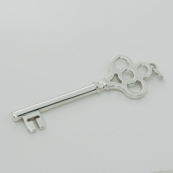RARE Tiffany & Co Quatrefoil 4 Leaf Key Pendant in Sterling Silver Size Large