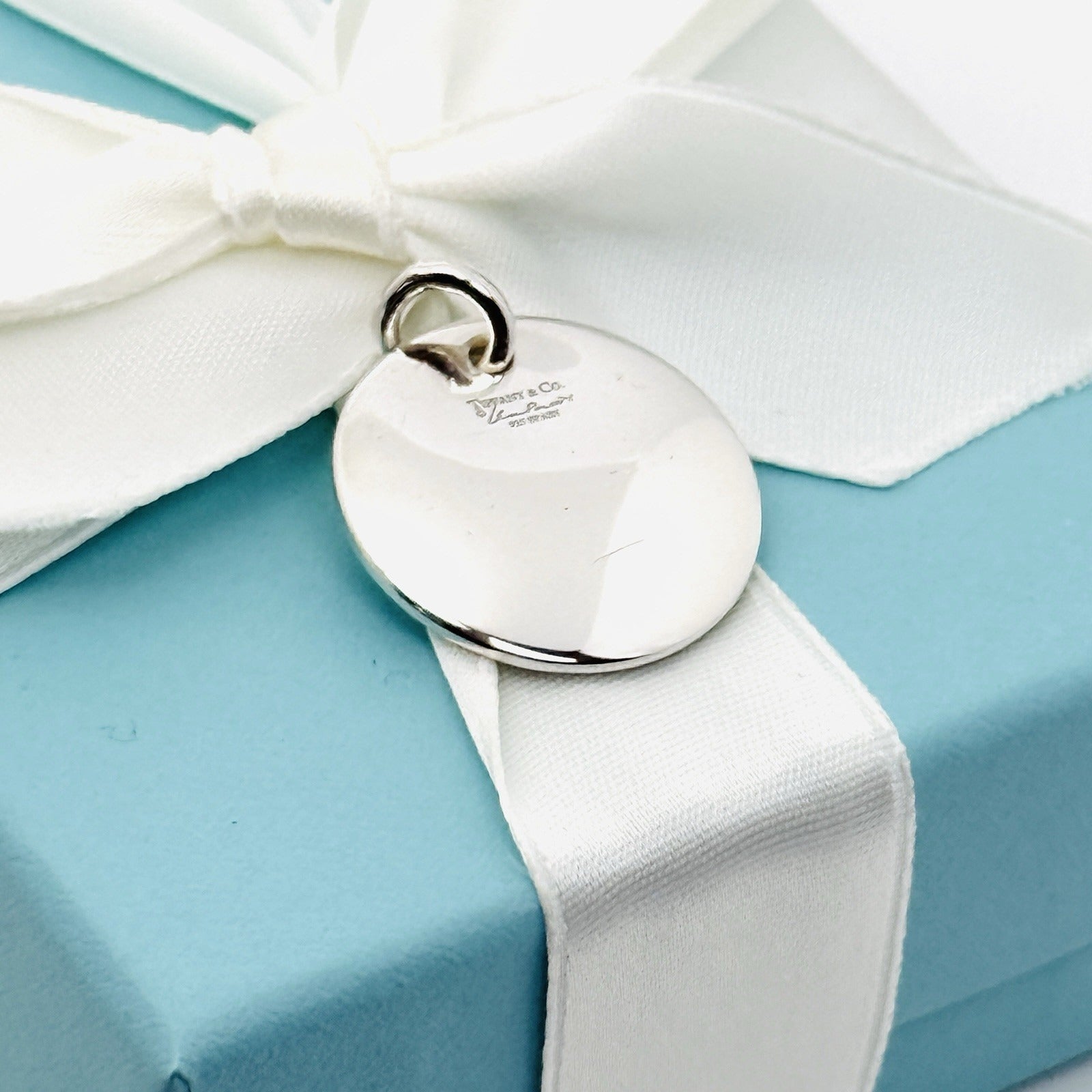 Tiffany Elsa Peretti Round Thumbprint Pendant or Charm in Sterling Silver - 0