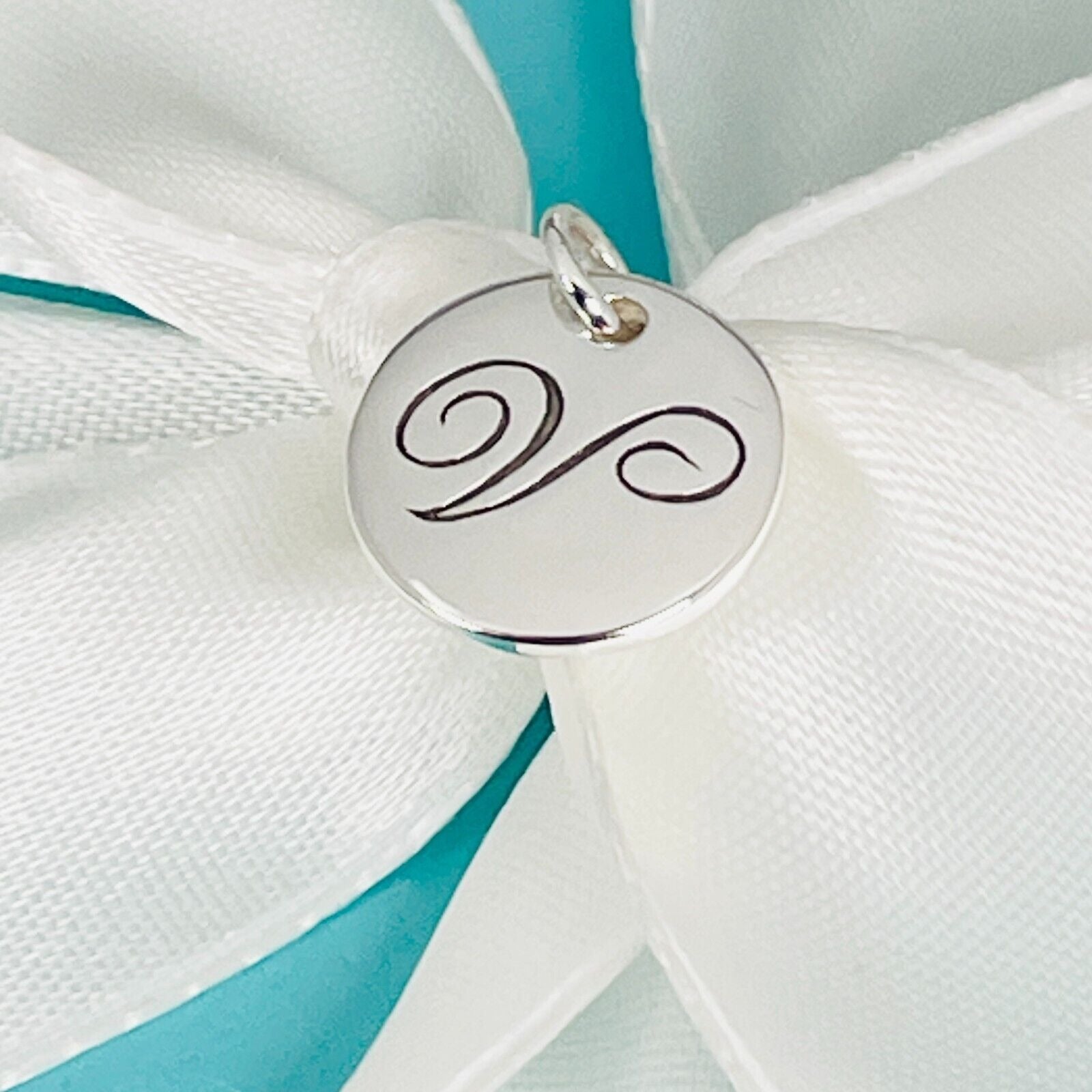 Tiffany Letter V Alphabet Initial Round Circle Disc Notes Silver Charm Pendant - 0