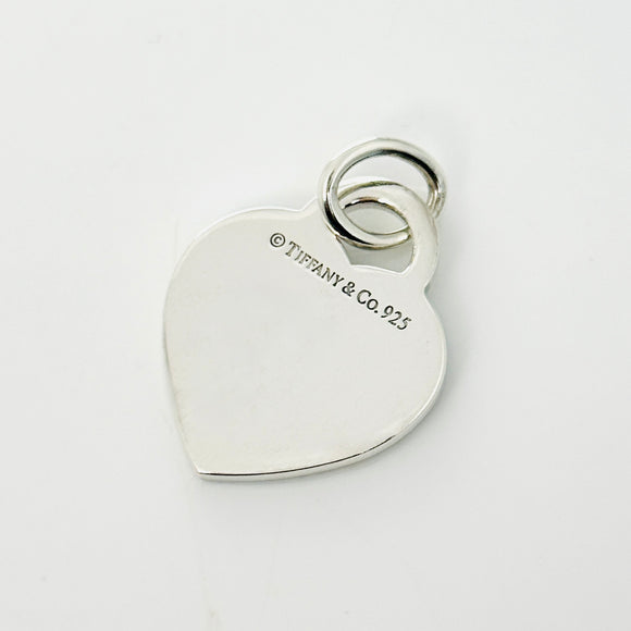Tiffany & Co Notes Heart Pendant 727 Fifth Ave New York Notes in Sterling Silver
