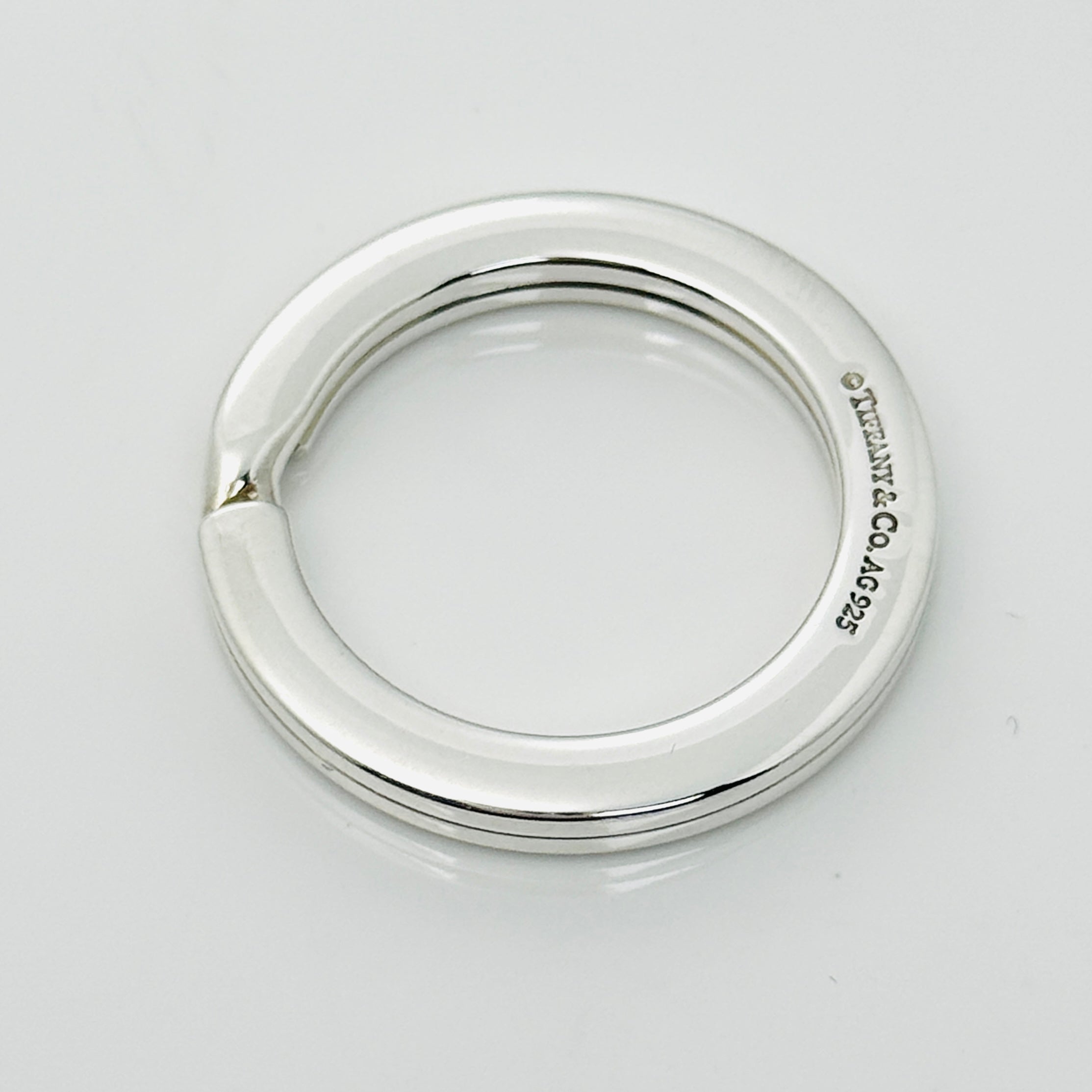 Tiffany & Co Heavy Thick Key Ring in Sterling Silver Keyring