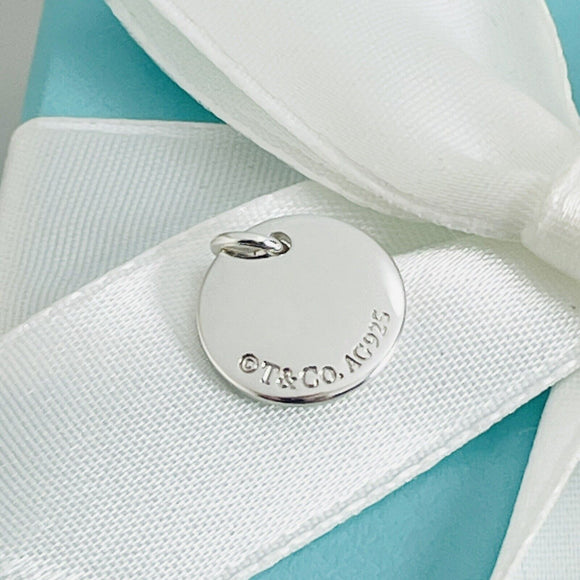 Tiffany Letter U Notes Alphabet Disc Charm Initial Pendant in Silver