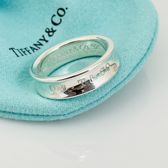 Size 8 Tiffany 1837 Ring in Sterling Silver Concave Band with Blue Pouch