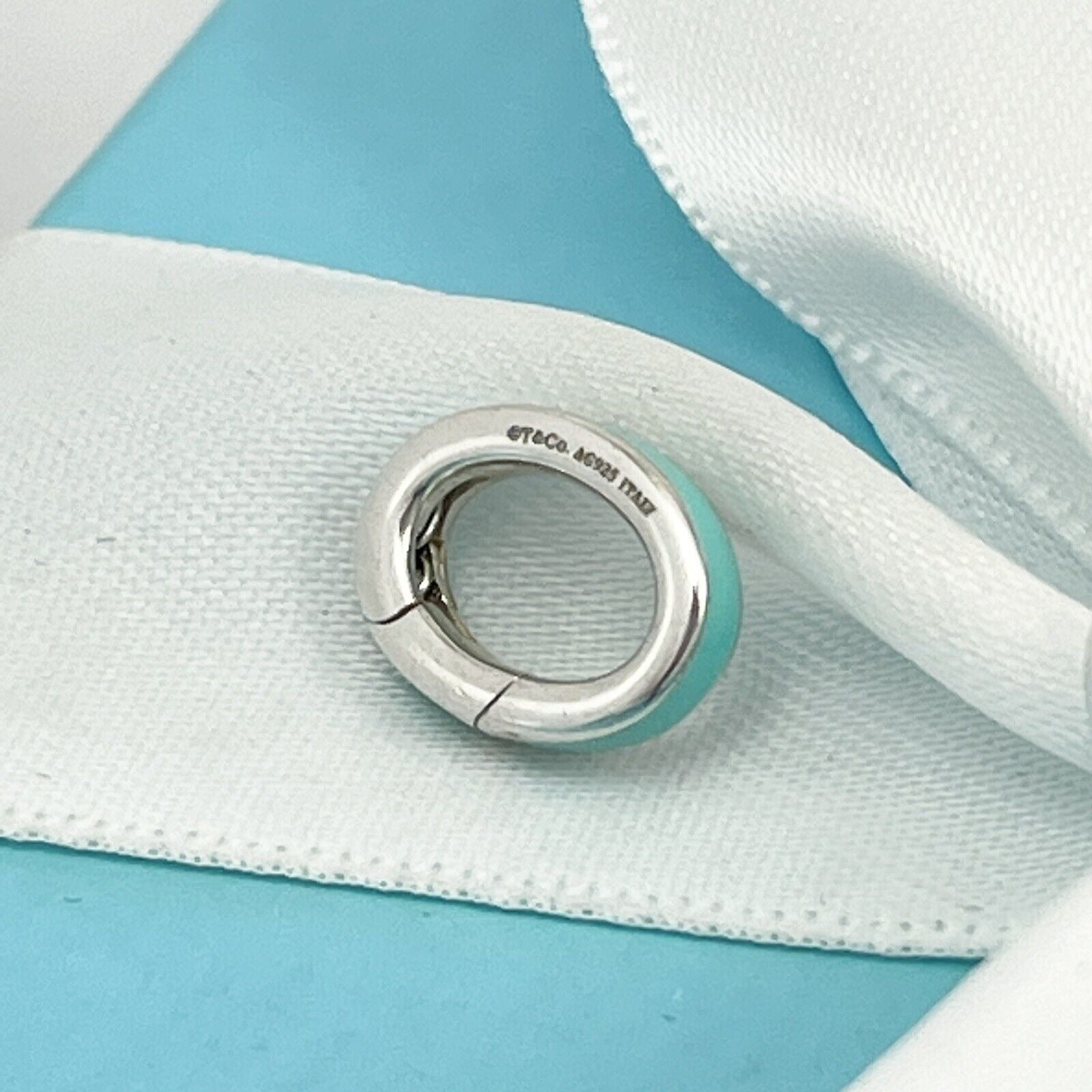 Tiffany Blue Enamel Oval Jump Ring in Sterling Silver - 0