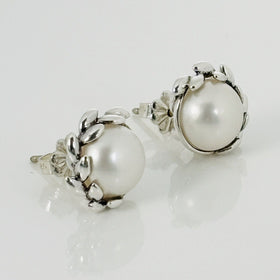 Tiffany Small 6mm Pearl Olive Leaf Earring by Paloma Picasso Stud in Silver