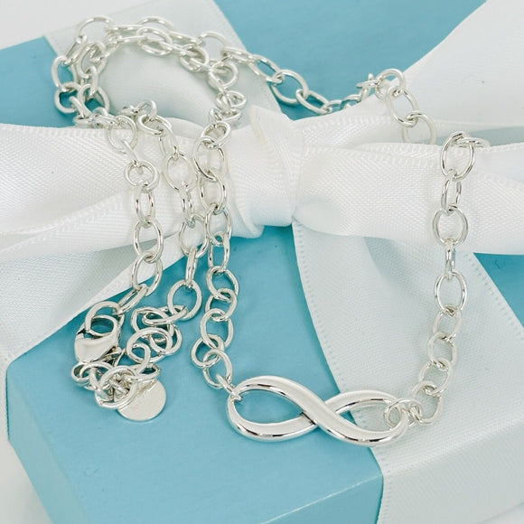 18" Tiffany & Co Infinity Pendant Necklace Large Heavy Oval Links in Silver