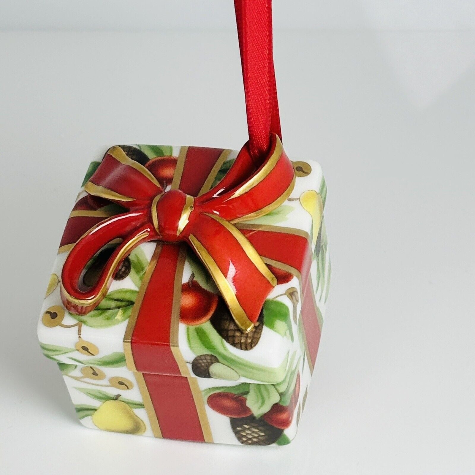 Tiffany Holiday Gift Box and Bow Christmas Holiday Ornament