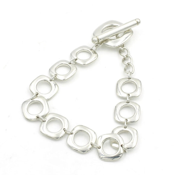 7.75" Tiffany Cushion Link Toggle Bracelet in Sterling Silver