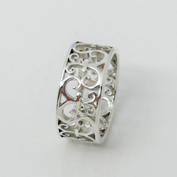 Size 7 Tiffany Venezia Enchant Filigree Ring in Sterling Silver
