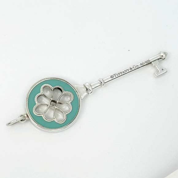 Tiffany & Co Blue Enamel Round Quatrefoil Daisy Flower Key Pendant in Silver
