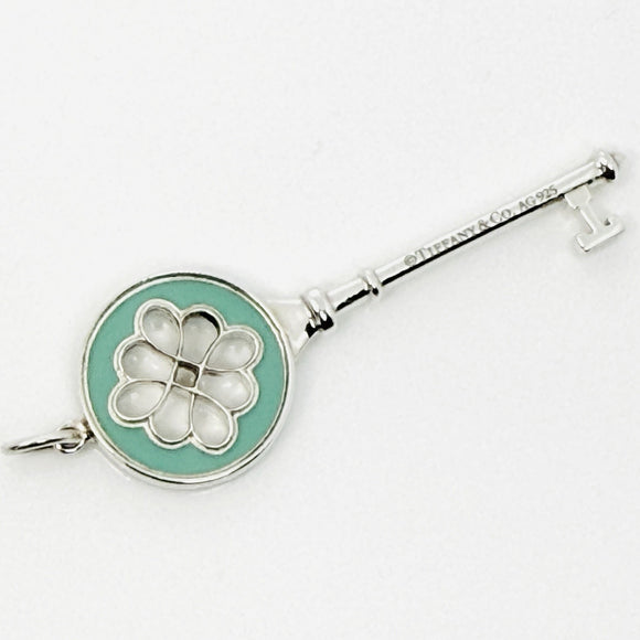 Tiffany & Co Blue Enamel Round Quatrefoil Daisy Flower Key Pendant in Silver